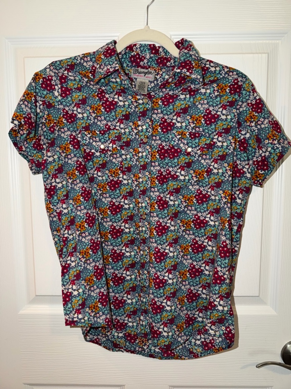 Wrangler Multicolor Floral Button-Up Shirt